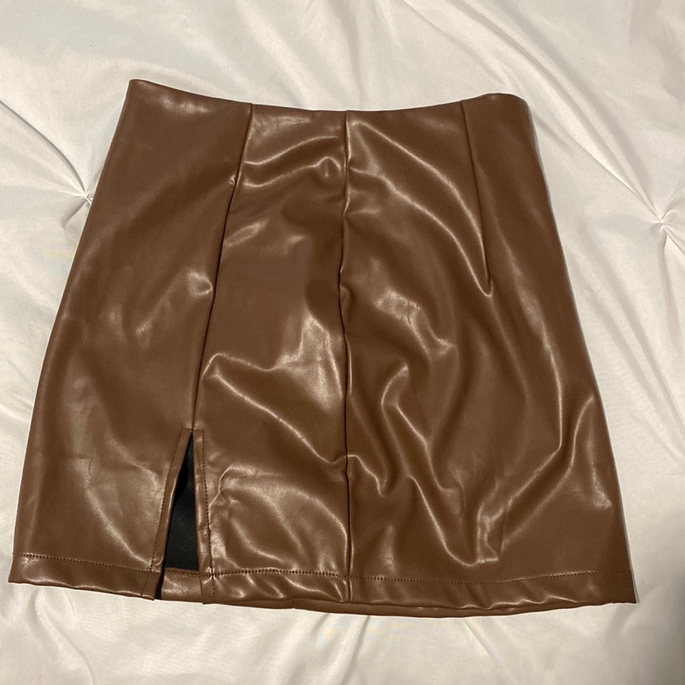 Faux leather skirt, zipper, 100% polyester, ordered from SHEIN and never worn